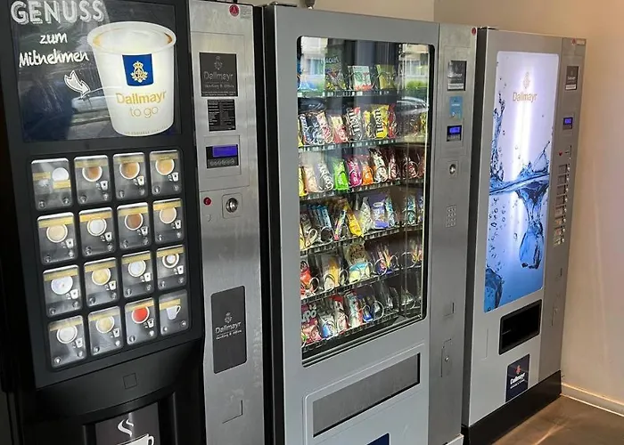 Modern Near Mauerpark ברלין